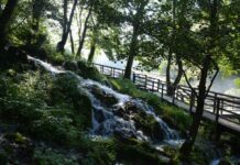 Archways Gates near Balat Kapoussi