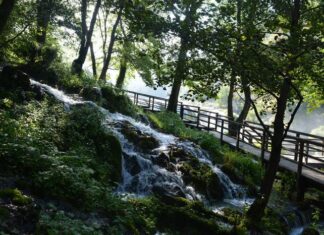 Archways Gates near Balat Kapoussi